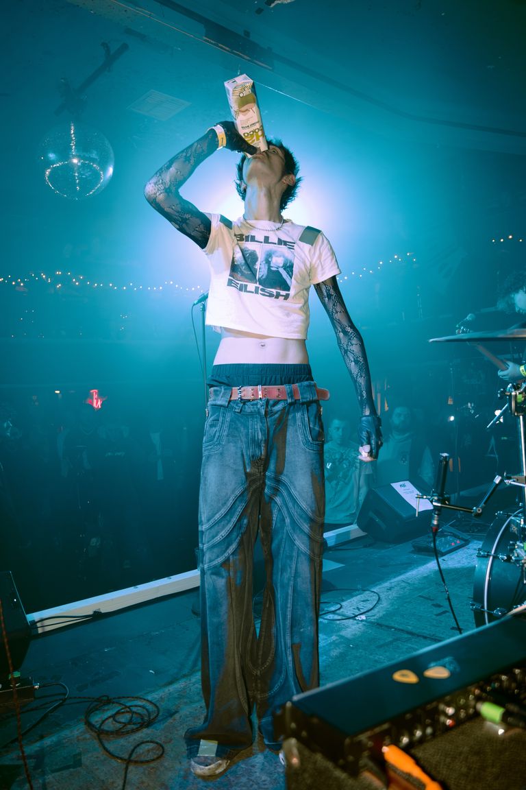 MACËY performing live at Jive in Adelaide